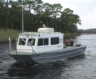 hydro-boat1.jpg (79554 bytes)